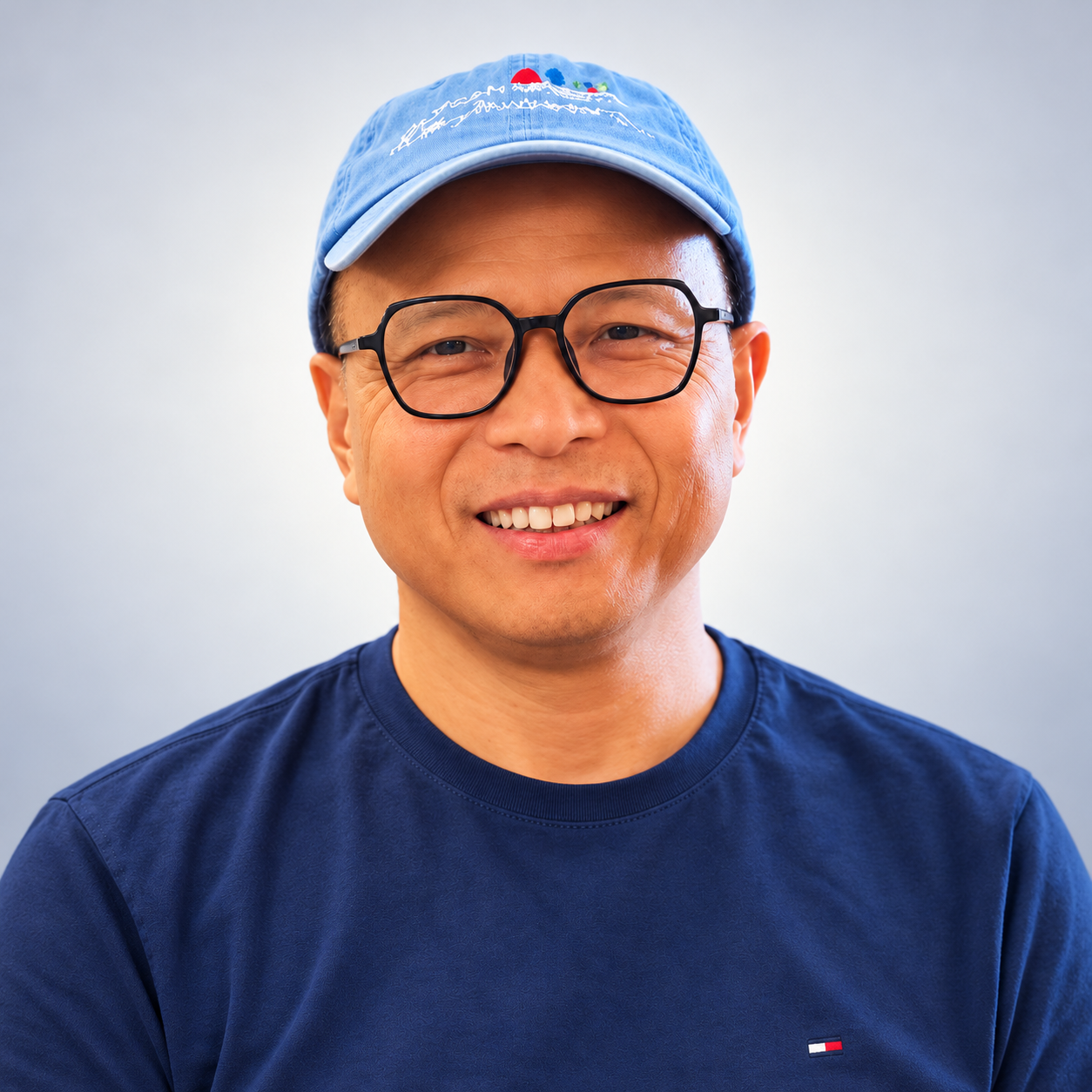 Figure: Portrait of North Alpha Post Founder Guangyong Mao (Archive Photo)
